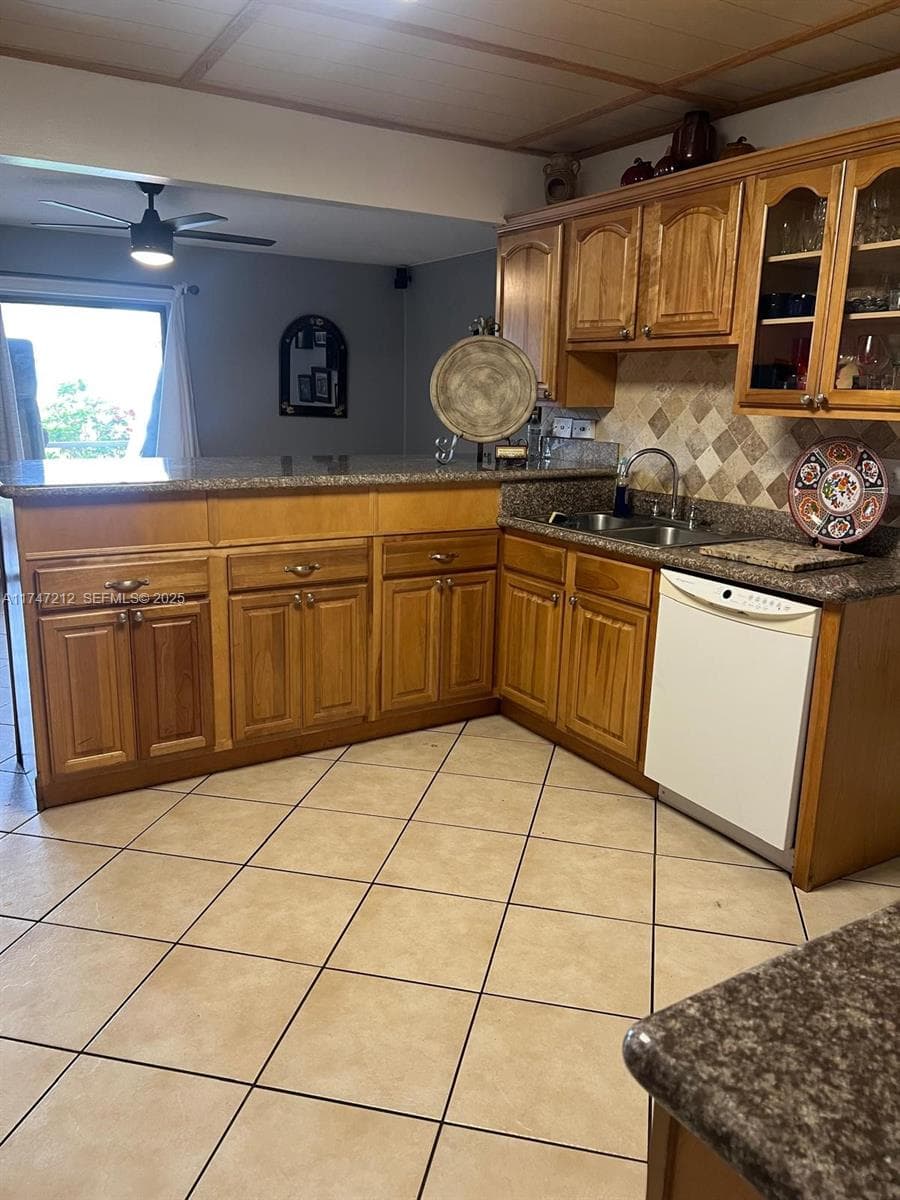 3057 Coral Springs Dr # 102, Coral Springs, FL 33065 photo 5