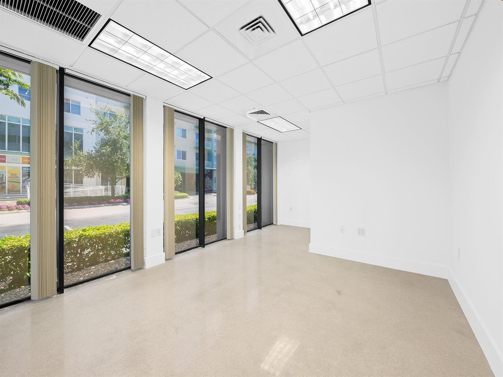 707 NE 3rd Avenue, Fort Lauderdale, FL 33304 photo 5
