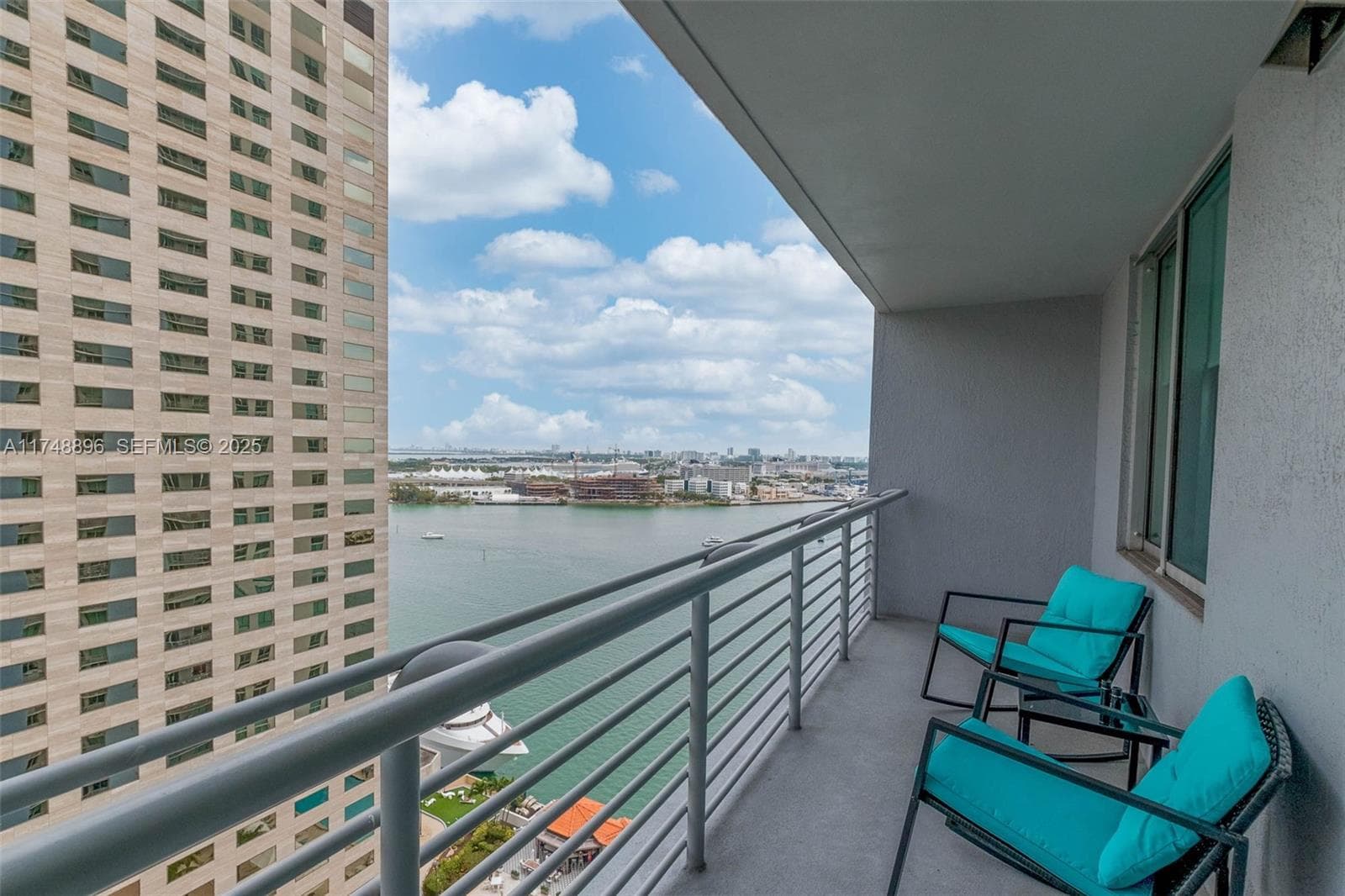 335 S Biscayne Blvd # 2402, Miami, FL 33131 photo 4