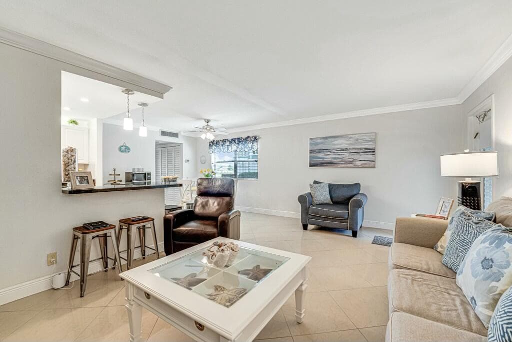 350 Tuscany G, Delray Beach, FL 33446 photo 3