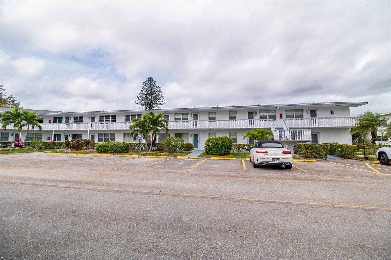 120 Northampton # F, West Palm Beach, FL 33417 photo 3