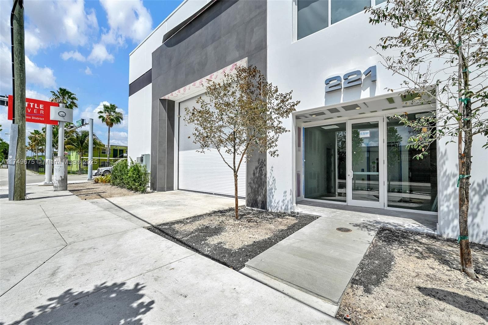 210 NE 68th St # 1, Miami, FL 33138 photo 3