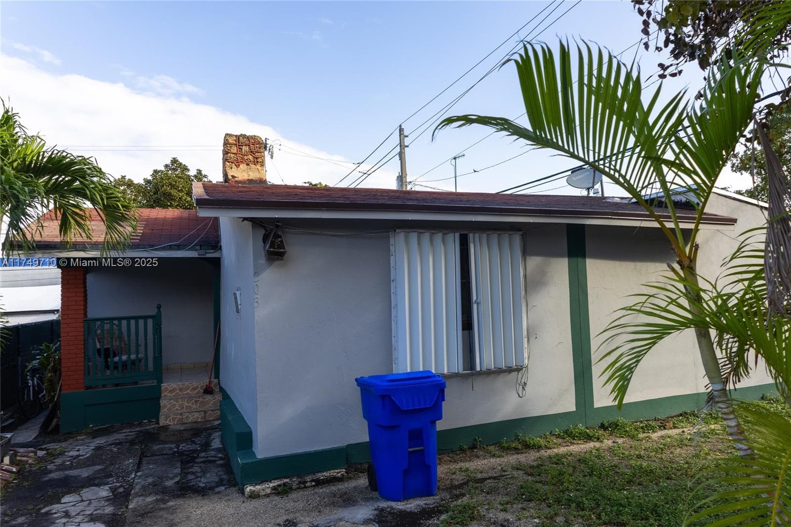 203 NW 35th St, Miami, FL 33127 photo 4