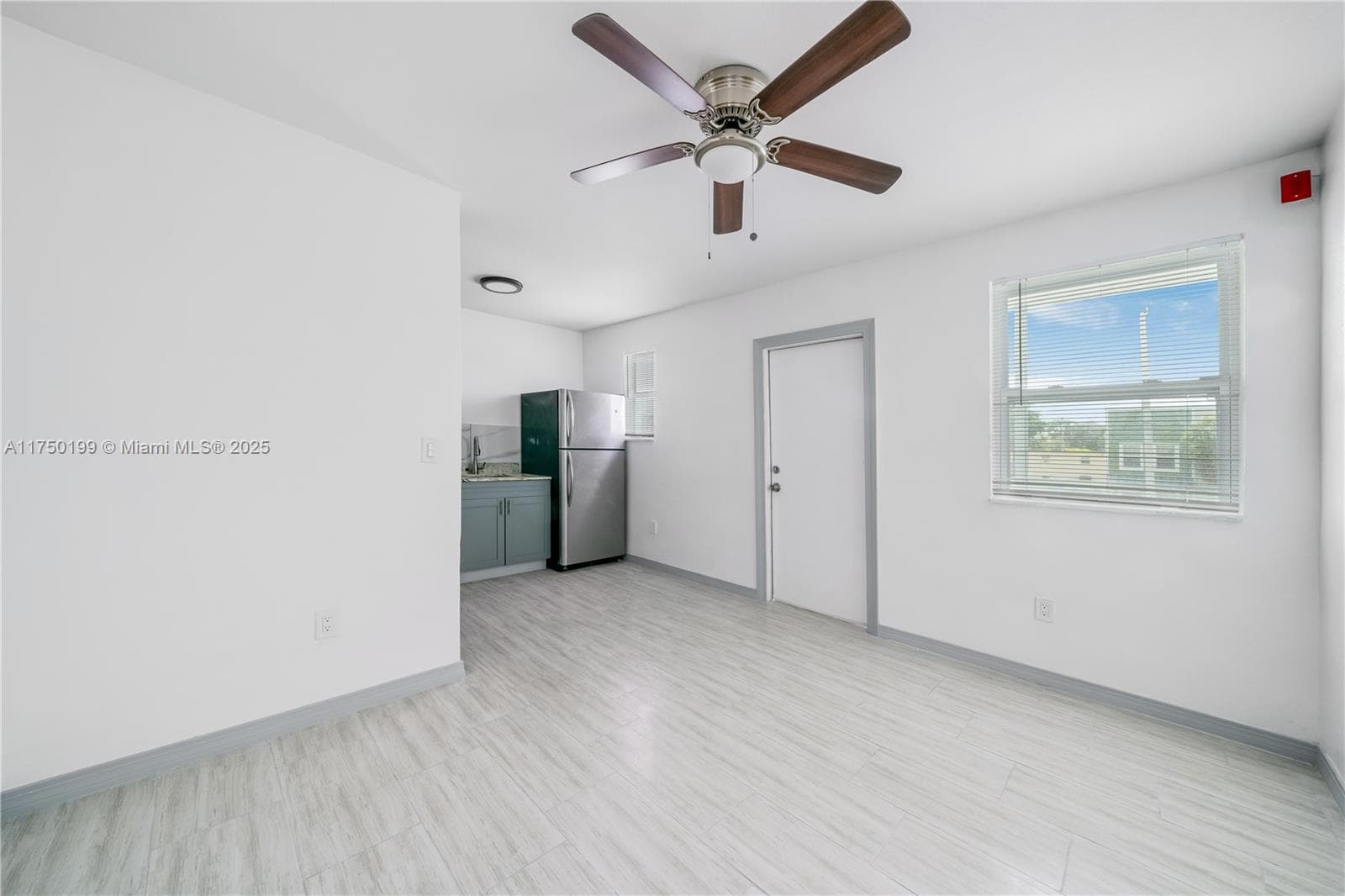 1281 NW 61st St # 2, Miami, FL 33142 photo 4