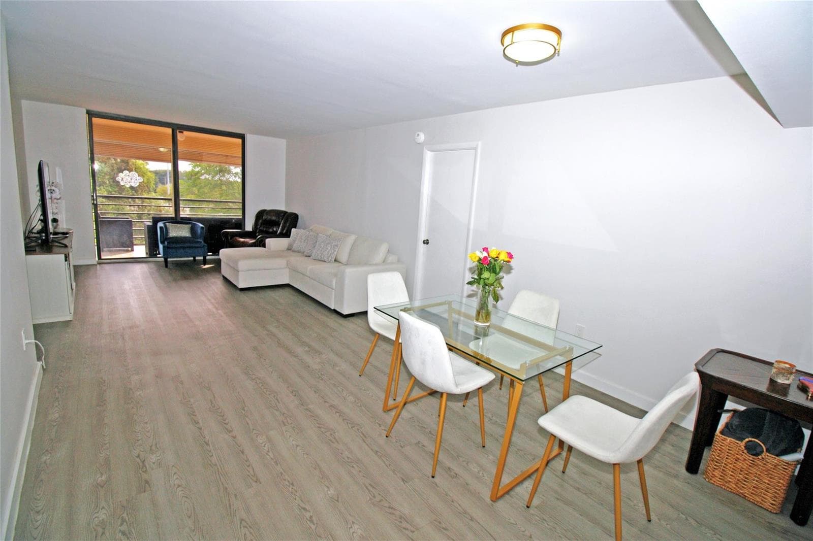1100 Saint Charles Place # 521, Pembroke Pines, FL 33026 photo 4