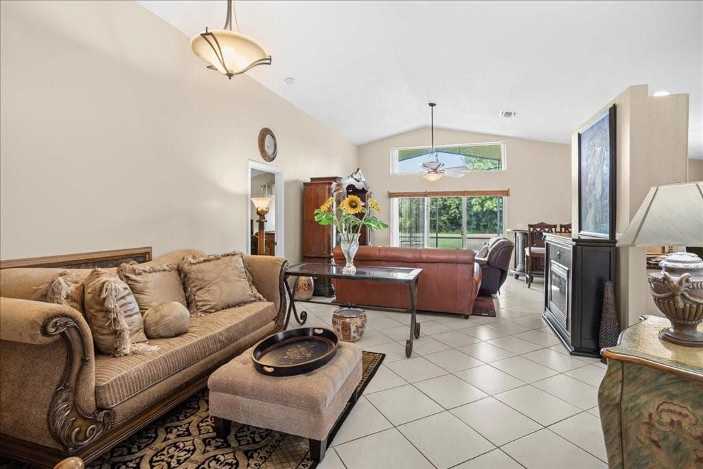 6358 Westchester Club Drive, Boynton Beach, FL 33437 photo 2