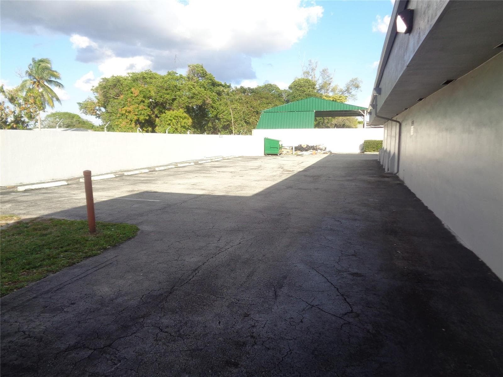2323 NW 19th Street, Fort Lauderdale, FL 33311 photo 2