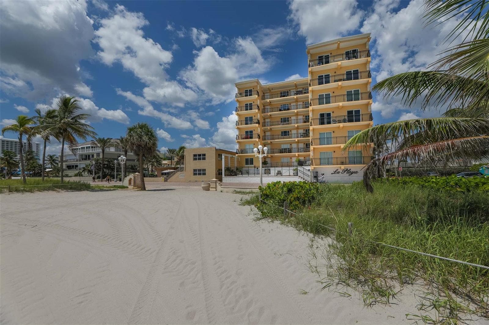 1815 N Surf Road # 403, Hollywood, FL 33019 photo 2