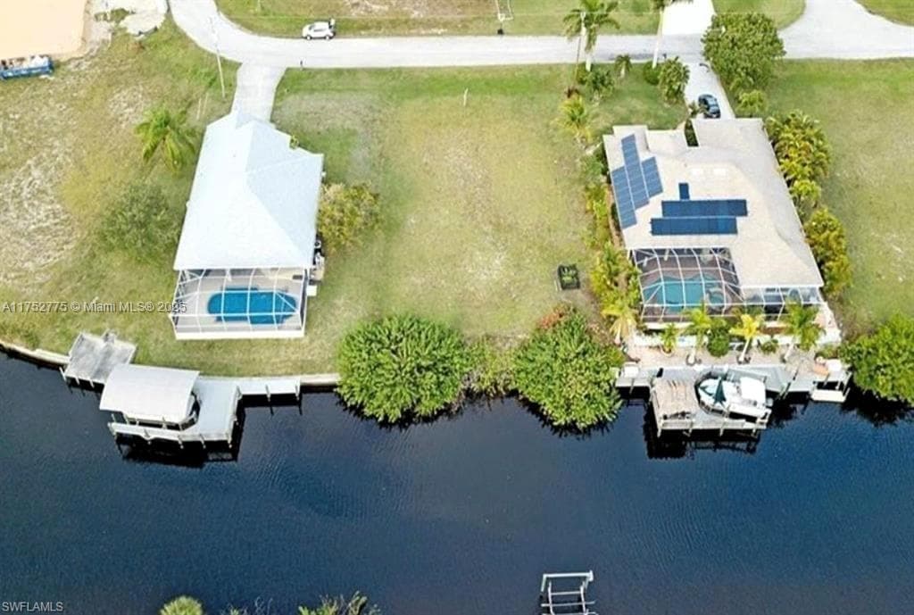 407 NW 33rd Ave, Cape Coral, FL 33993 photo 2