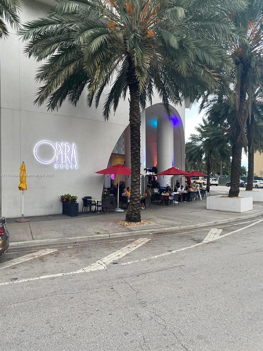 1750 N Bayshore Dr # 2905, Miami, FL 33132 photo 3