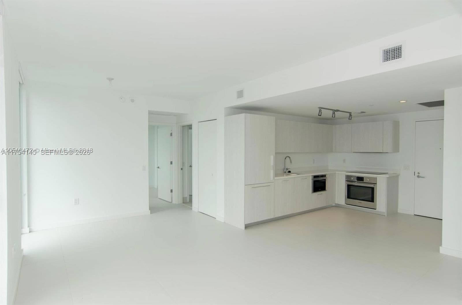 501 NE 31st St # 2009, Miami, FL 33137 photo 2