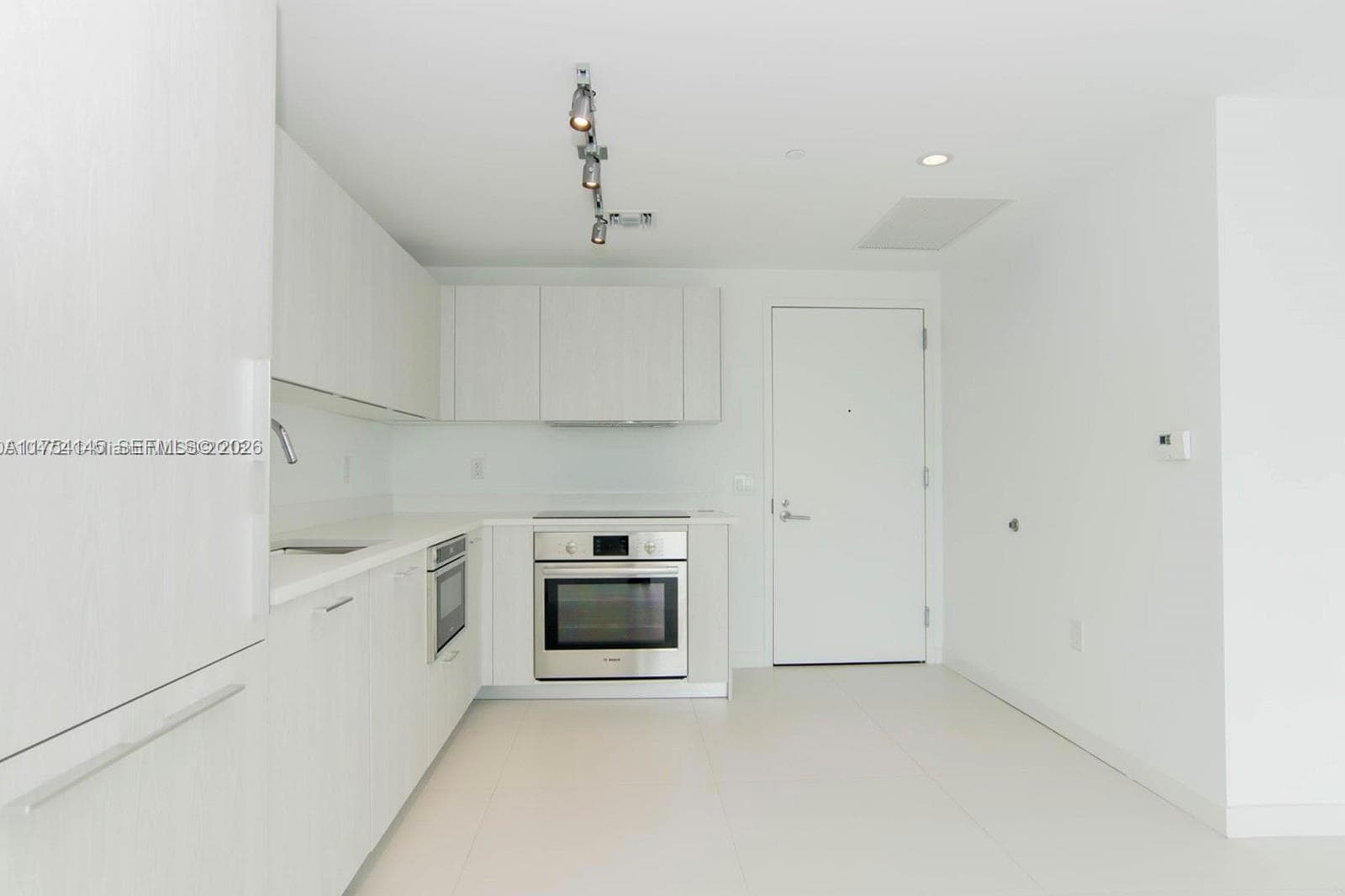501 NE 31st St # 2009, Miami, FL 33137 photo 4