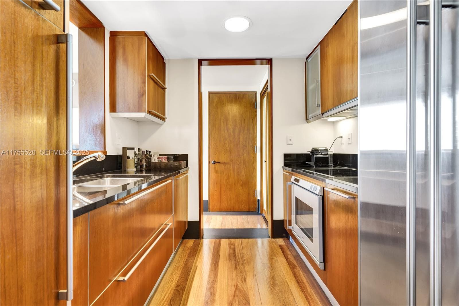 101 20th St # 1803, Miami Beach, FL 33139 photo 5