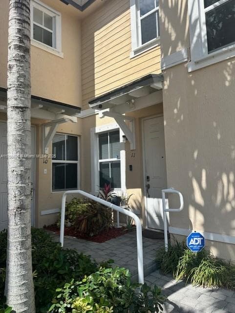 142 SE 28th Ter # 11, Homestead, FL 33033 photo 4