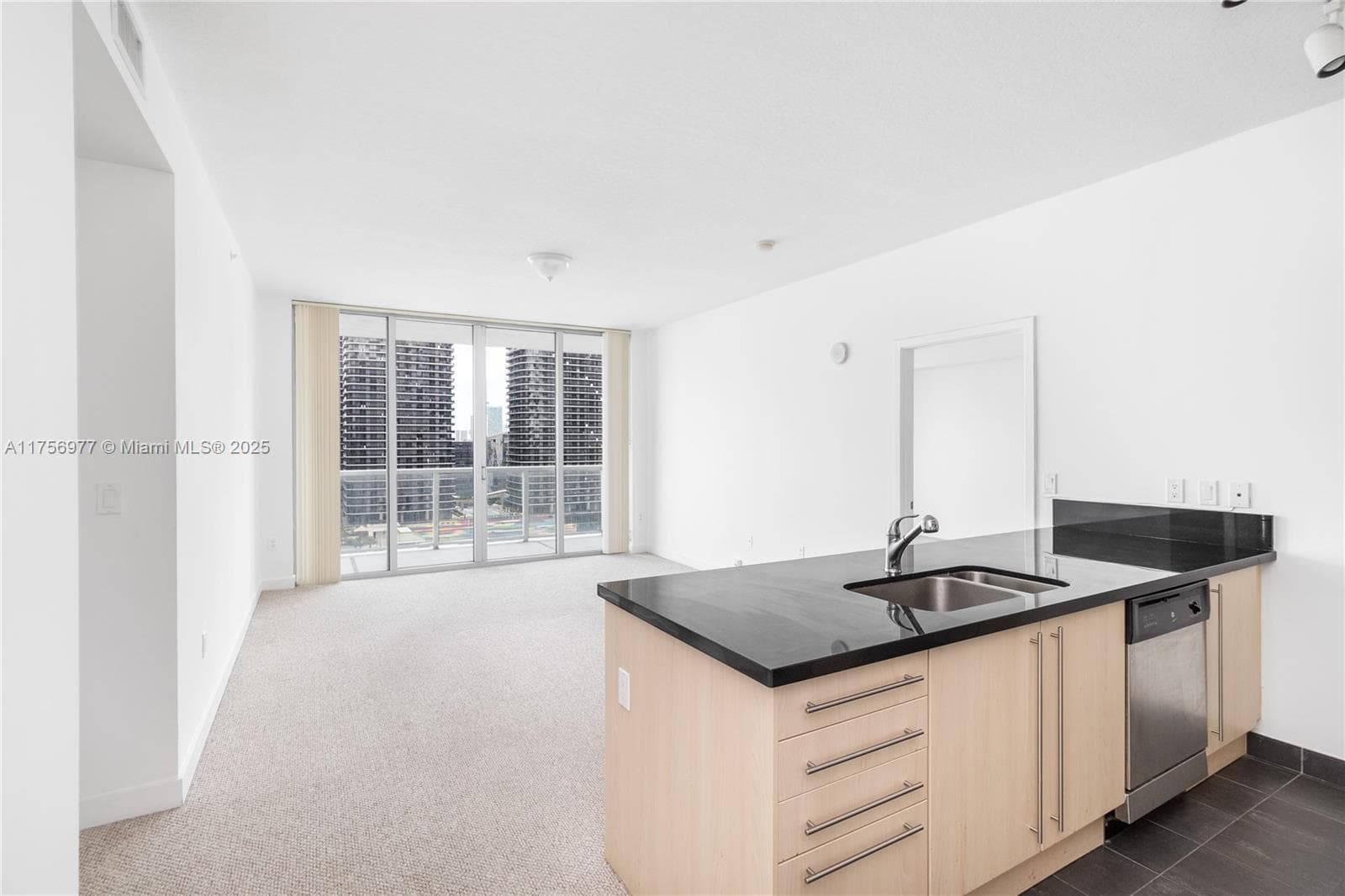 1111 SW 1st Ave # 2423-N, Miami, FL 33130