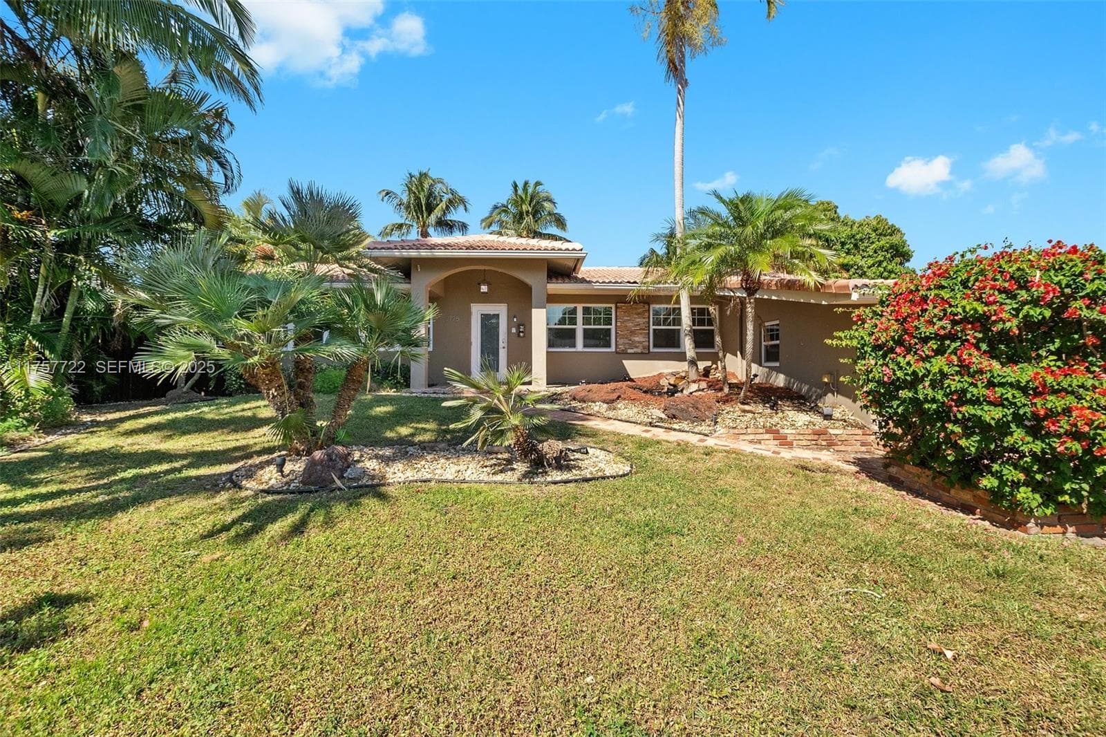 2725 NE 21st Ave, Fort Lauderdale, FL 33306 photo 4