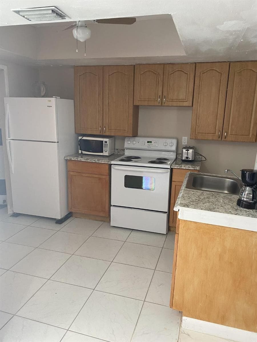 1110 S 29th Avenue, Hollywood, FL 33020 photo 3