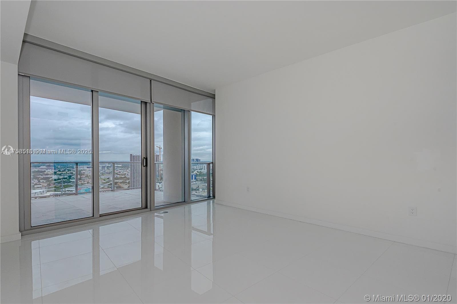 851 NE 1st Ave # 2600, Miami, FL 33132 photo 3