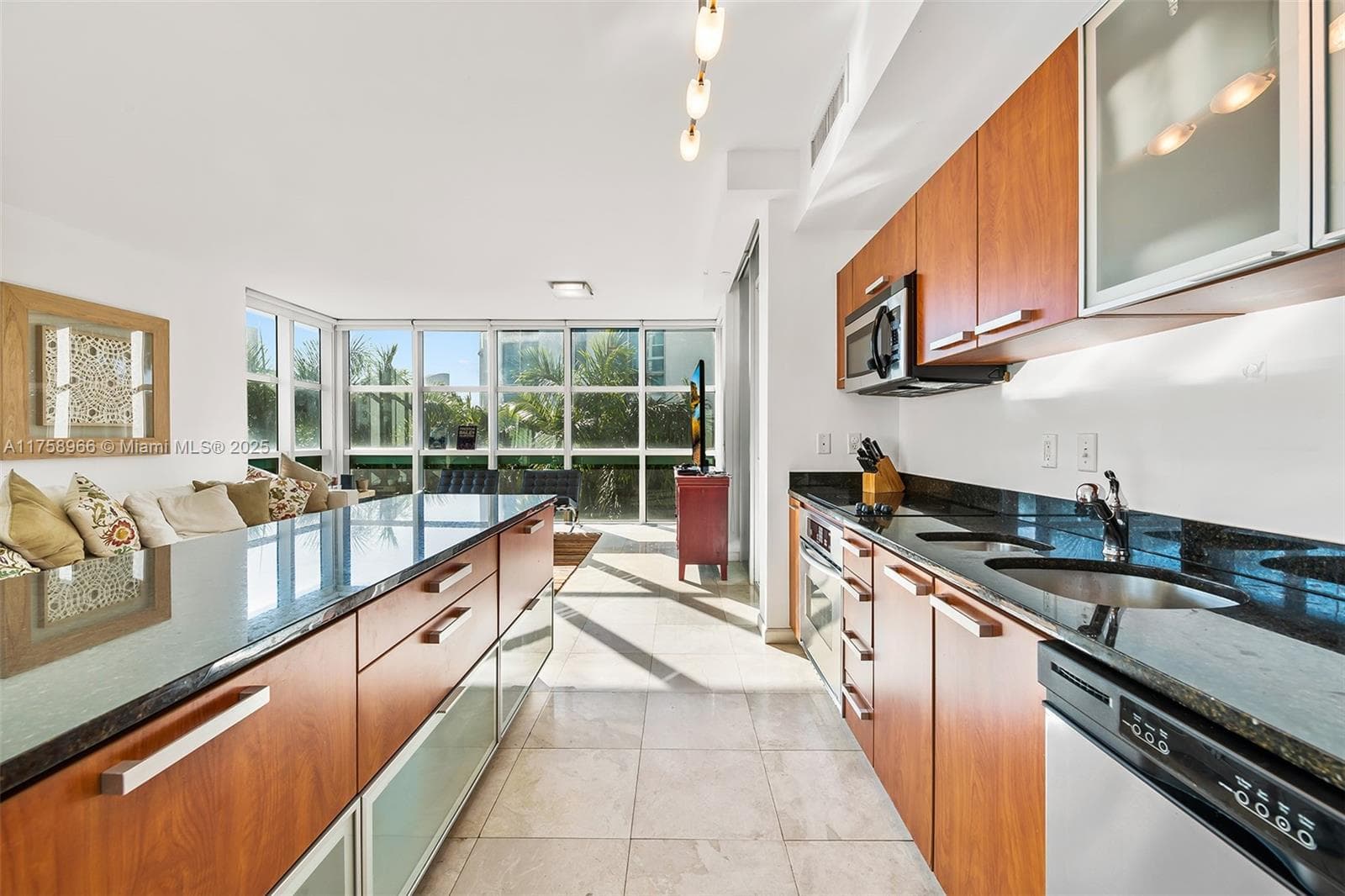 3131 NE 188th St # 1-508, Aventura, FL 33180 photo 5