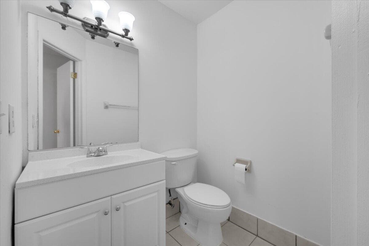 4718 NW 82nd Avenue # 1706, Lauderhill, FL 33351 photo 2