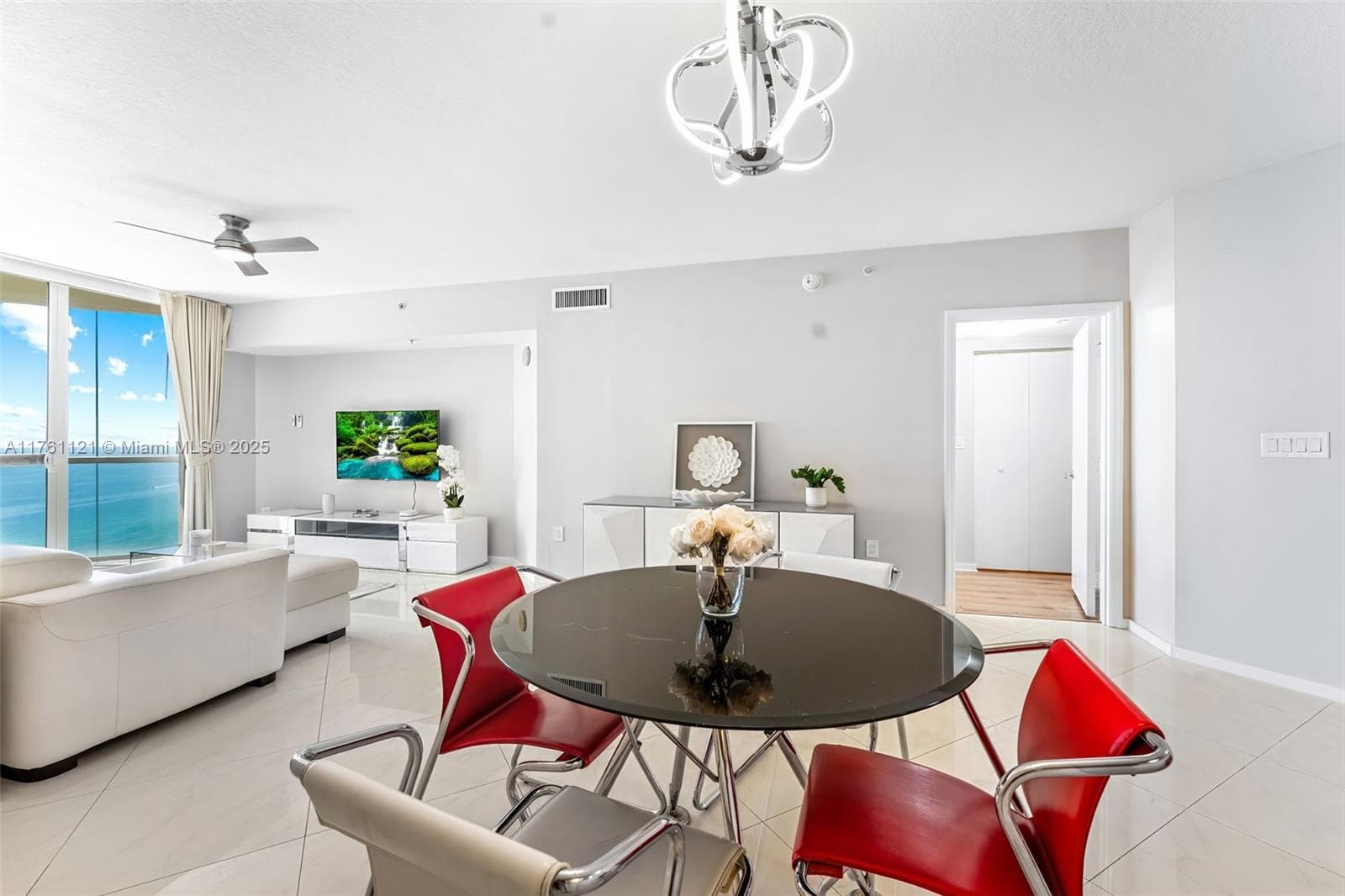 16699 Collins Ave # 2810, Sunny Isles Beach, FL 33160 photo 4