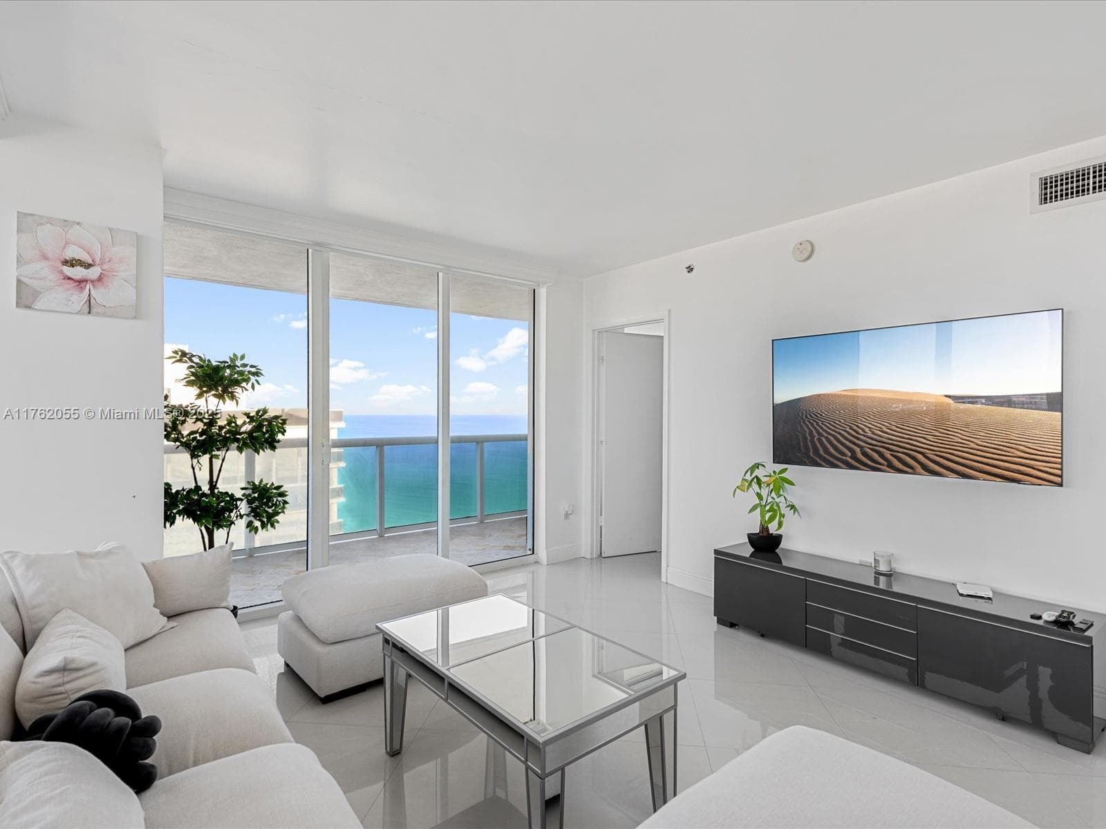 1830 S Ocean Dr # 4508, Hallandale Beach, FL 33009 photo 2