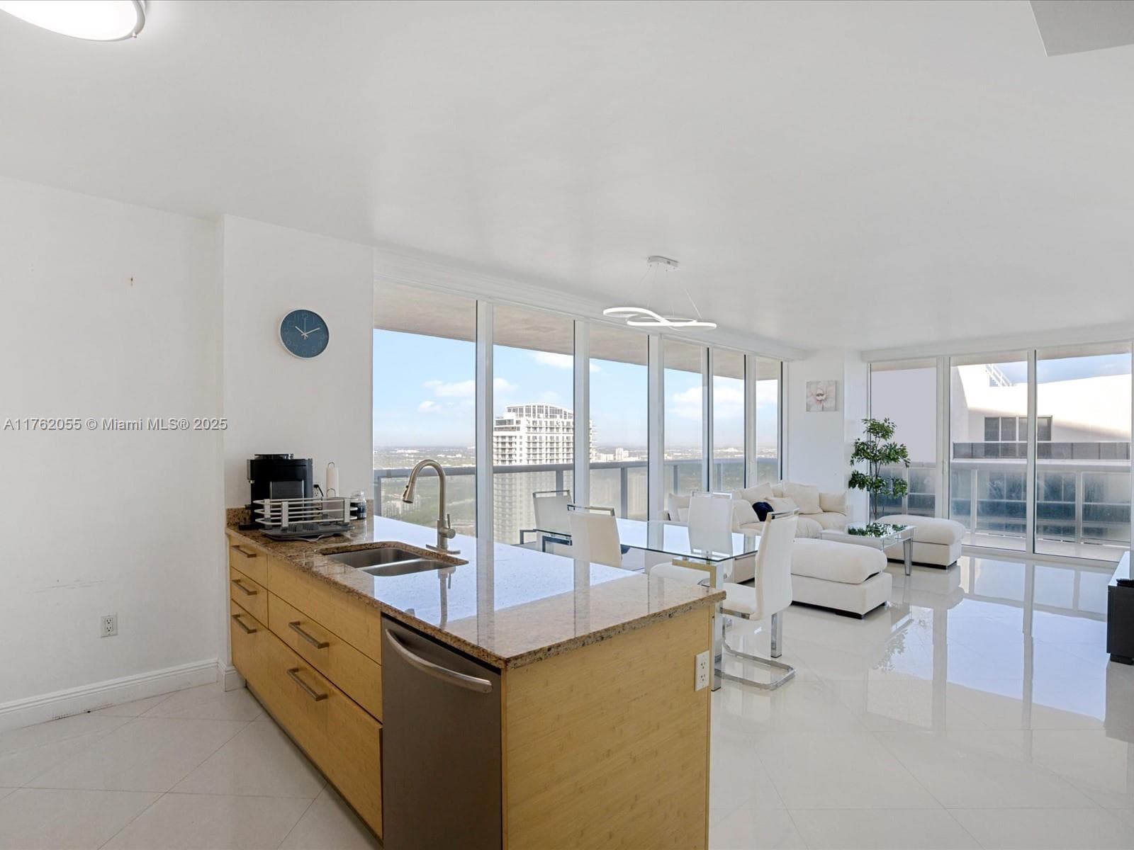 1830 S Ocean Dr # 4508, Hallandale Beach, FL 33009 photo 5