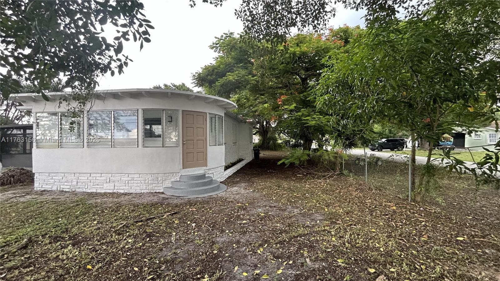 205 Seaman Ave, Opa-Locka, FL 33054 photo 2