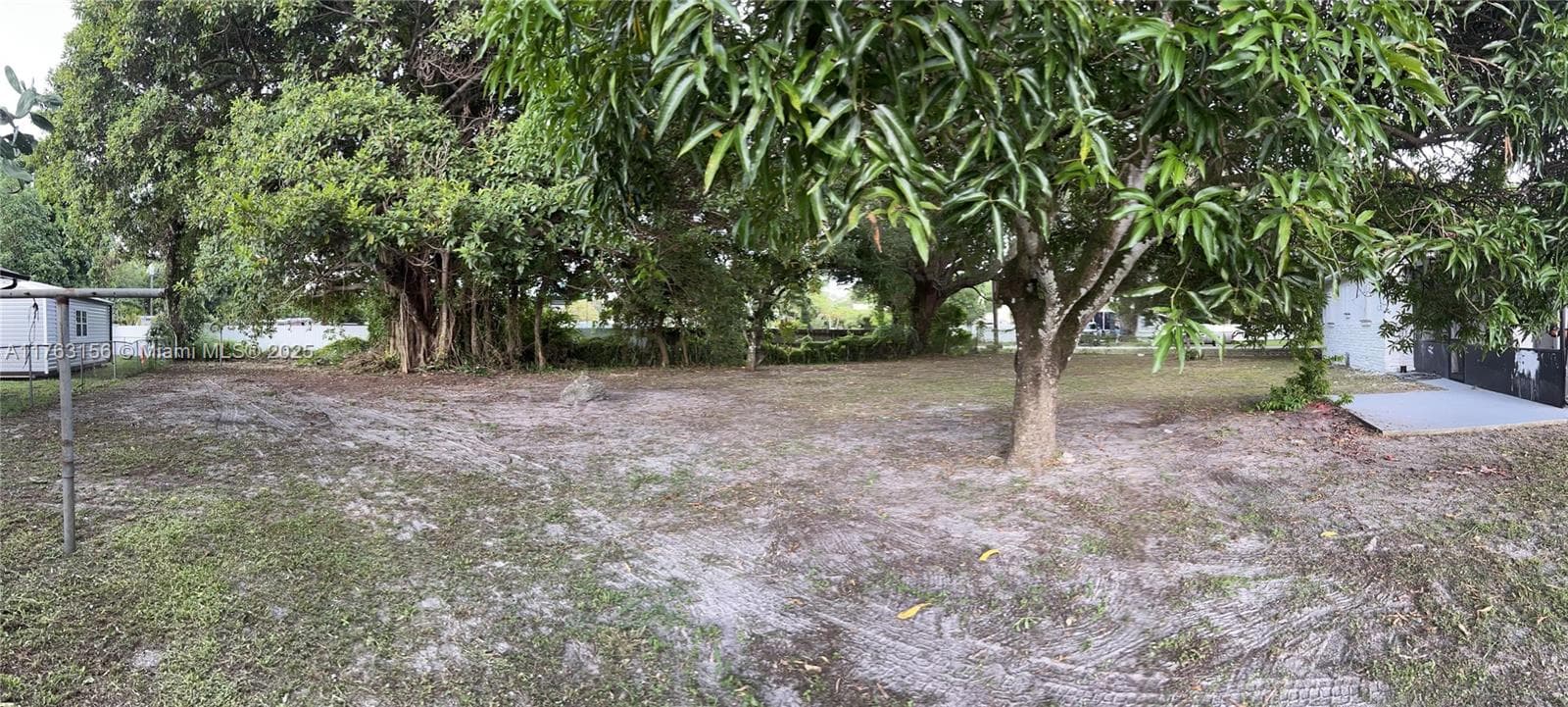 205 Seaman Ave, Opa-Locka, FL 33054 photo 4