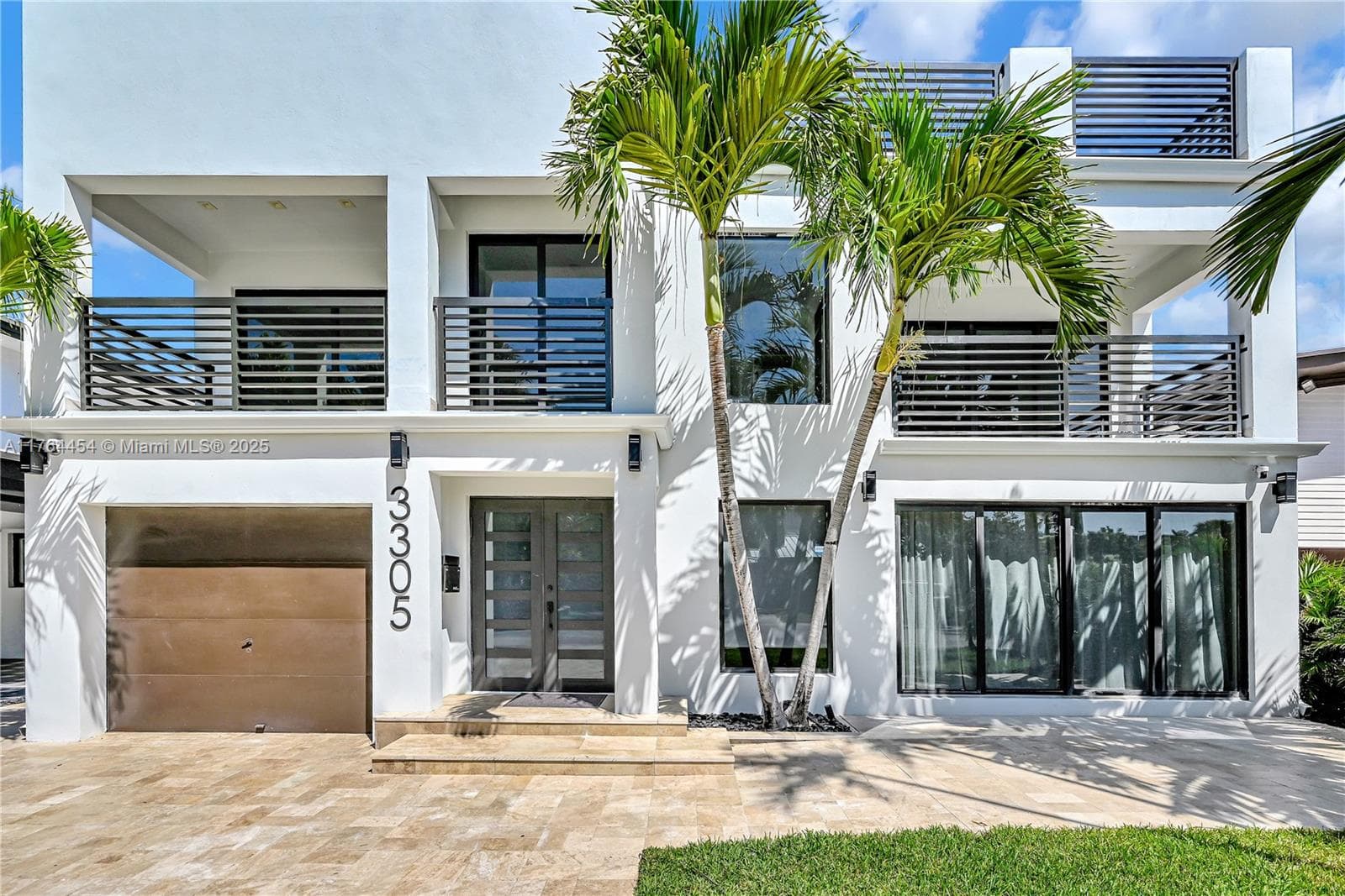 3305 NE 15th St, Fort Lauderdale, FL 33304 photo 2
