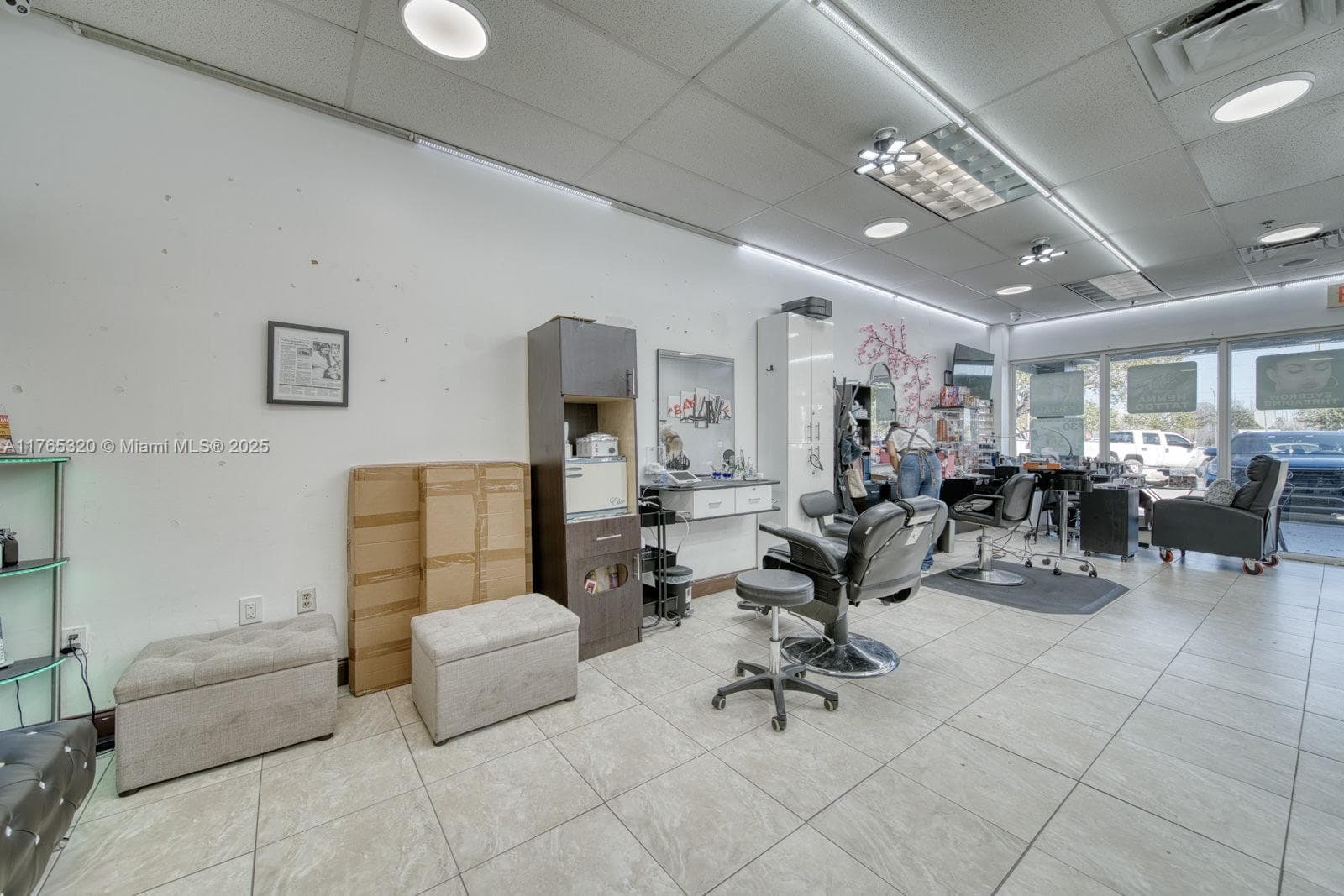 Beauty Salon For Sale On 8th St, Miami, FL 33184 photo 2