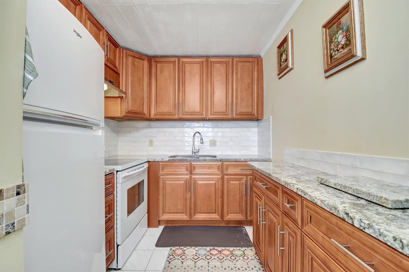 400 Village Green Circle W # 212, Palm Springs, FL 33461 photo 2
