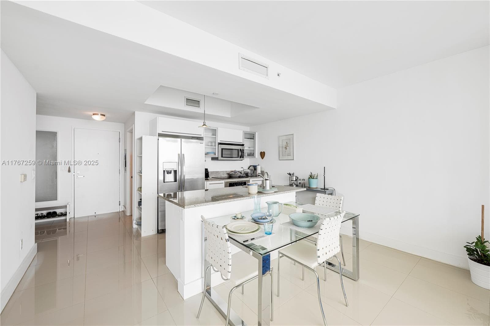 888 Biscayne Blvd # 4306, Miami, FL 33132 photo 4