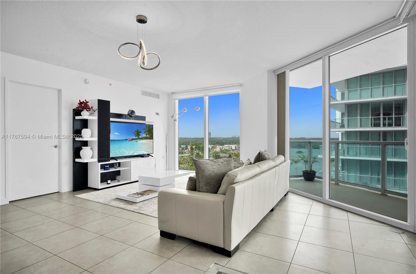 250 Sunny Isles Blvd # 3-904, Sunny Isles Beach, FL 33160 photo 3