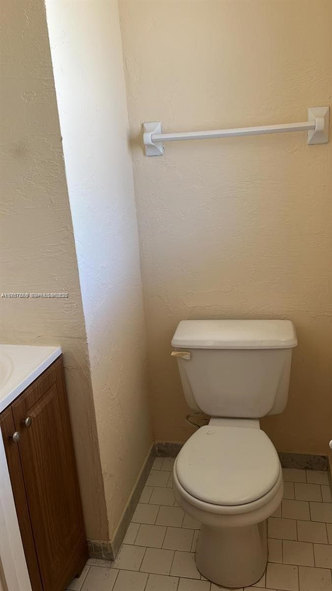 8060 Fairview Dr # 208, Tamarac, FL 33321 photo 2