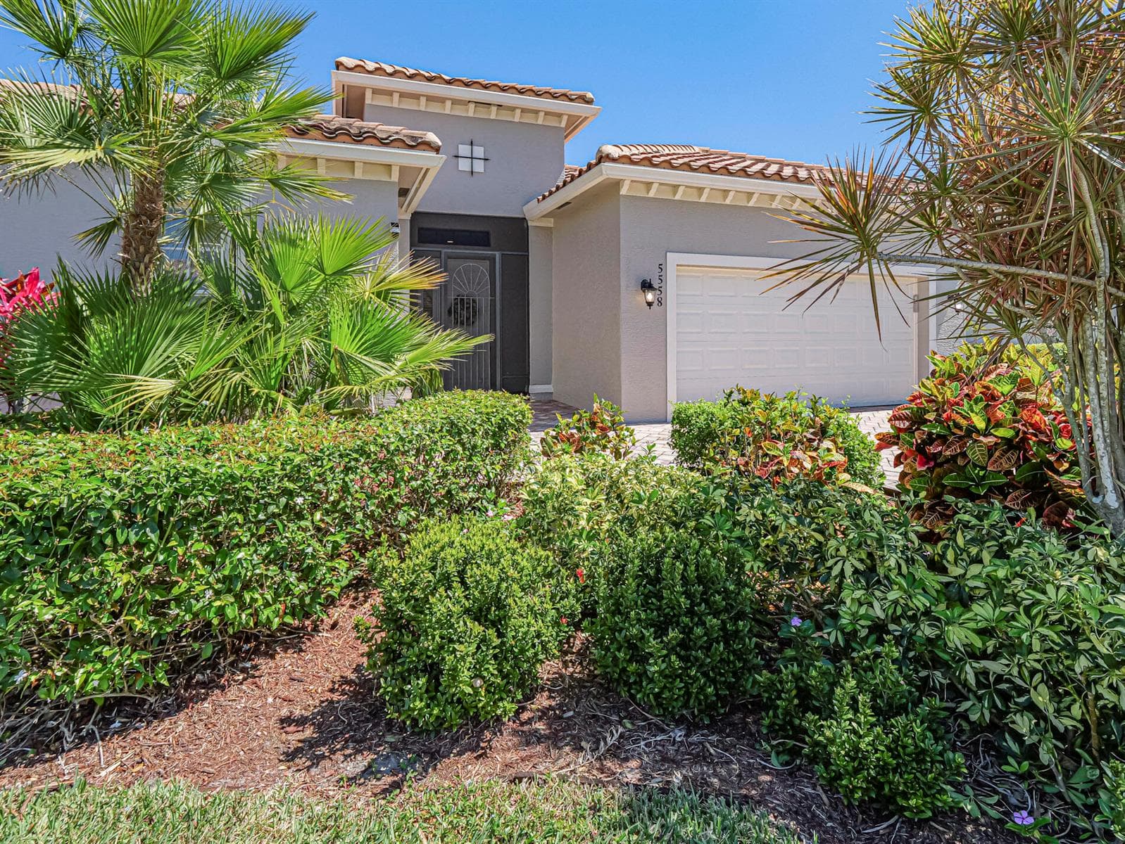 5558 55th Avenue, Vero Beach, FL 32967 photo 2