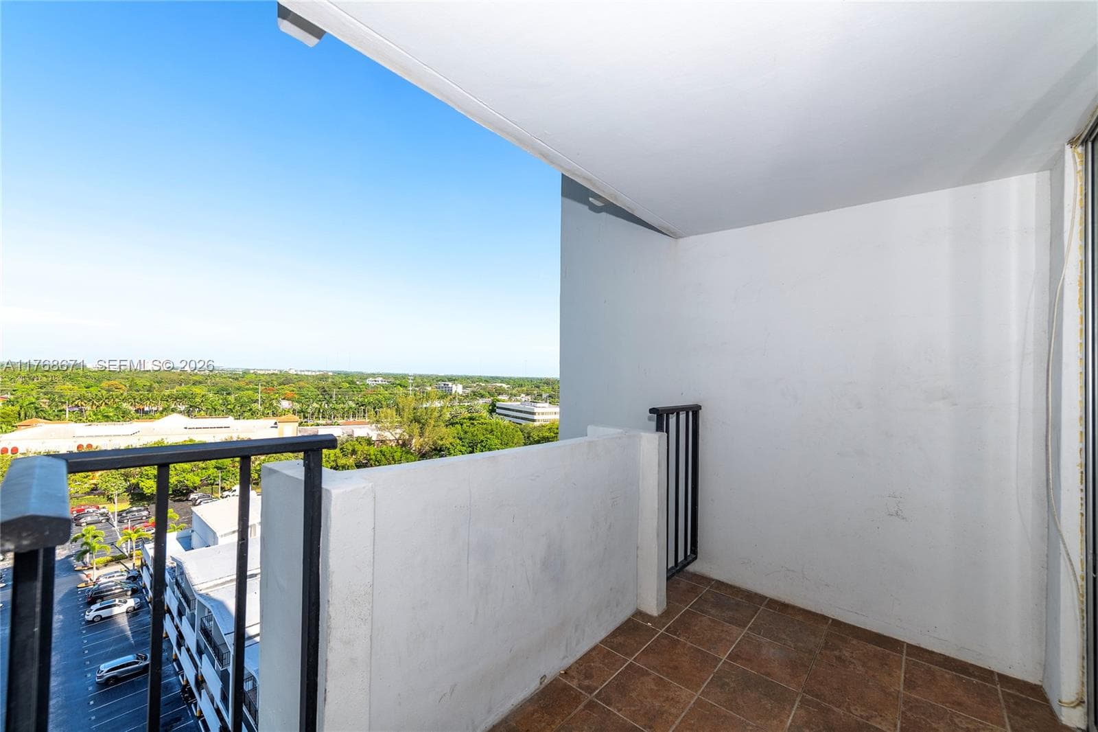 2750 NE 183rd St # 1207, Aventura, FL 33160 photo 2