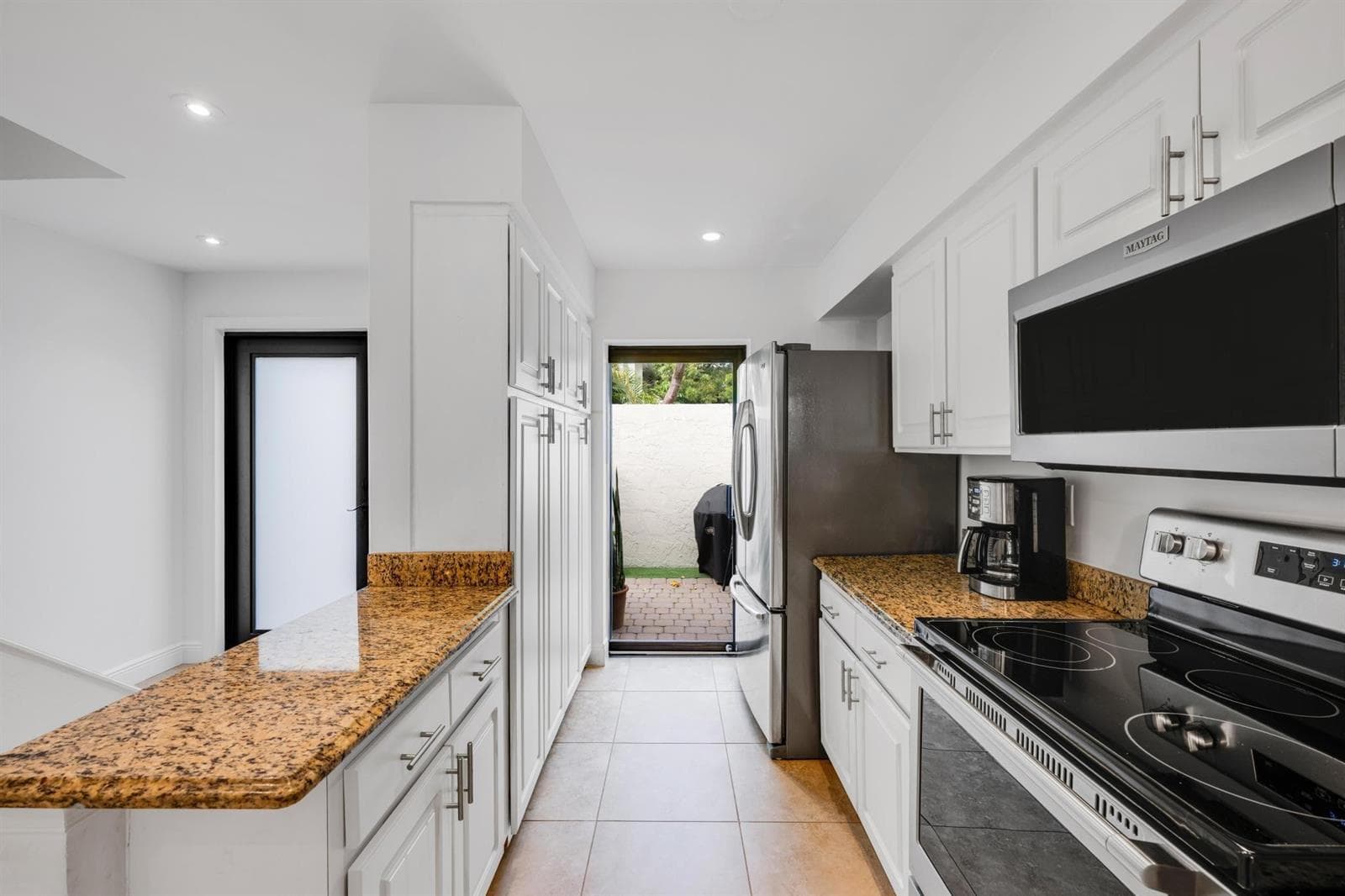 547 NE 7th Avenue # 3a, Fort Lauderdale, FL 33301 photo 5