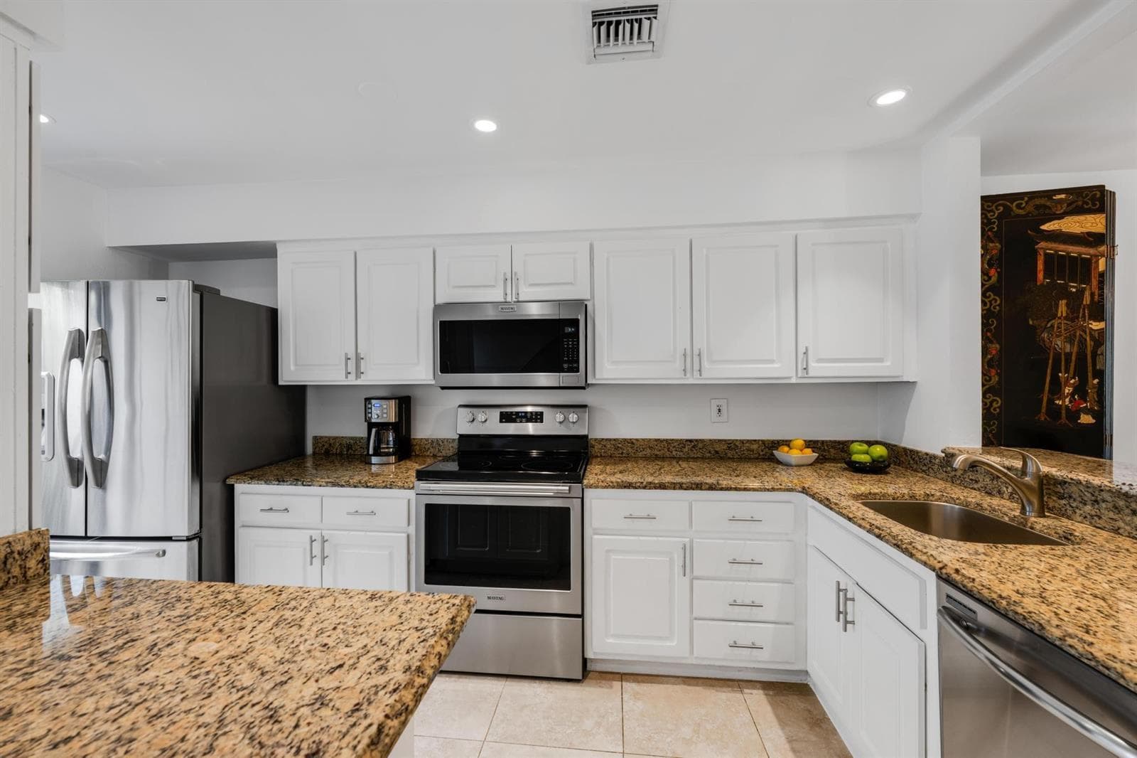 547 NE 7th Avenue # 3a, Fort Lauderdale, FL 33301 photo 4