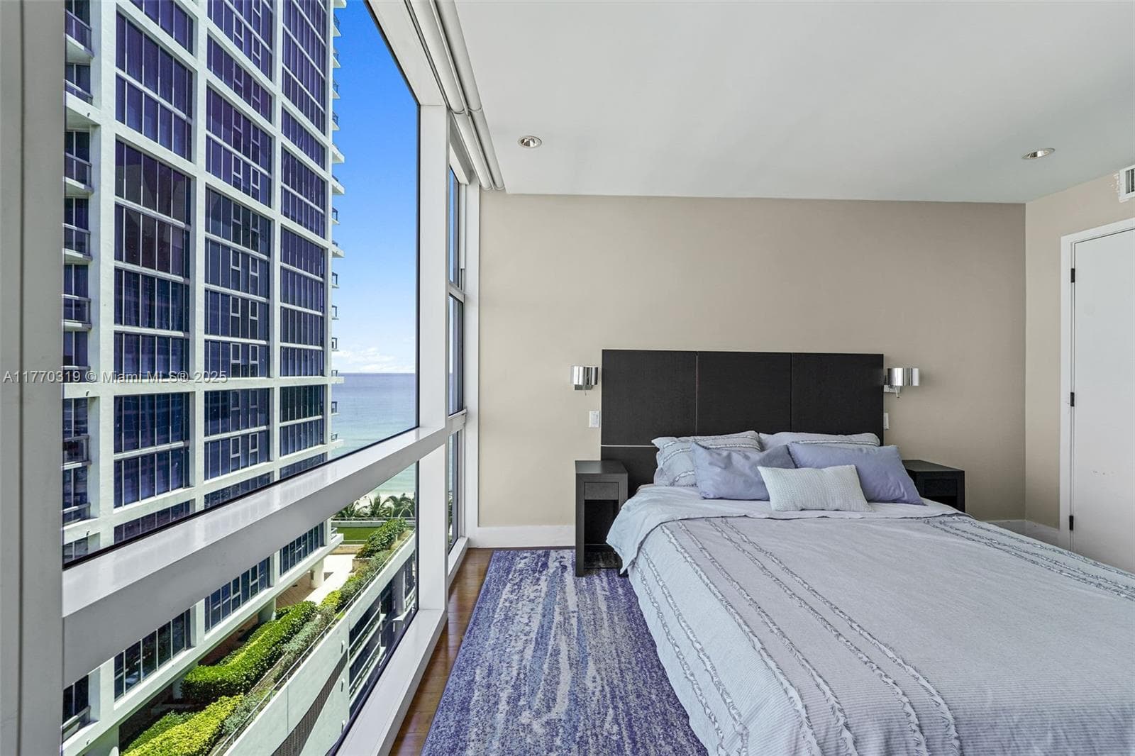 6801 Collins Ave # 1214(door1203), Miami Beach, FL 33141