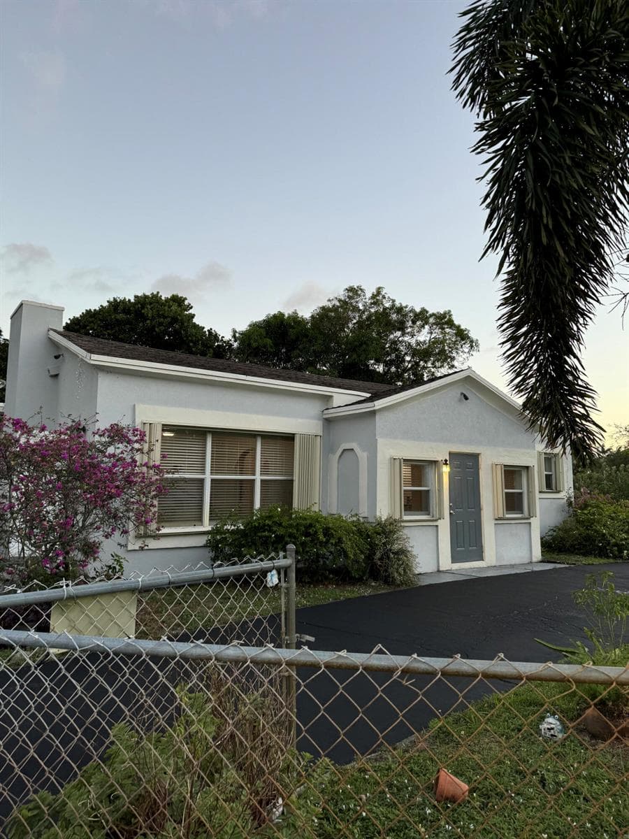 701 SW 8th Avenue, Delray Beach, FL 33444 photo 2