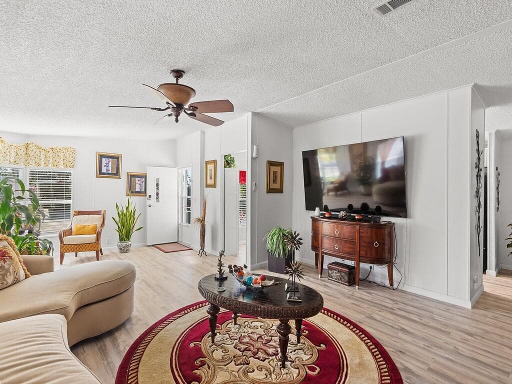 22 Mediterranean East Boulevard E, Port St. Lucie, FL 34952 photo 4
