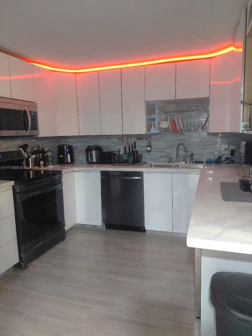 16300 Golf Club Rd # Apt 317, Weston, FL 33326 photo 3