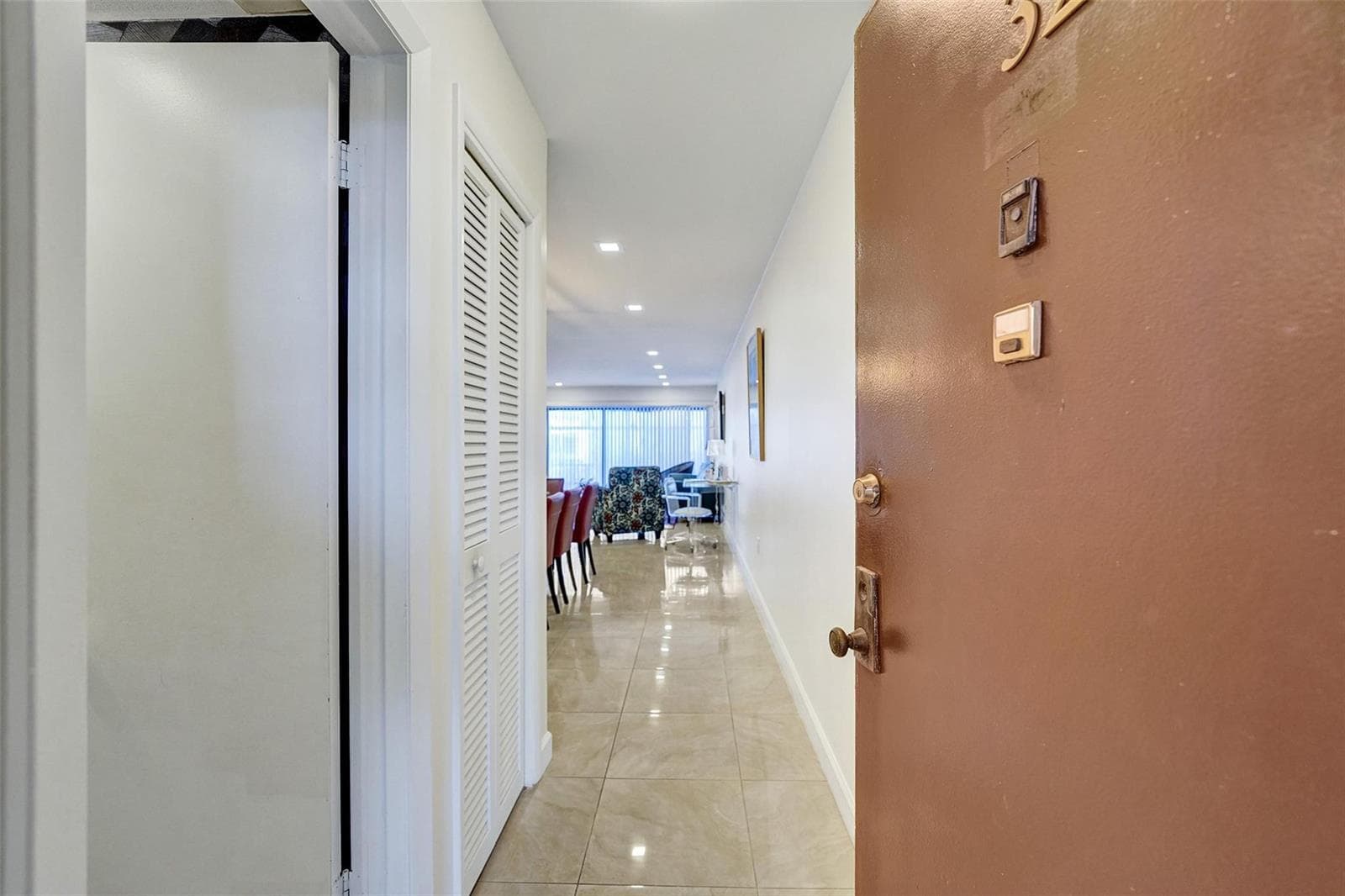 4060 N Hills Drive # 32, Hollywood, FL 33021 photo 2
