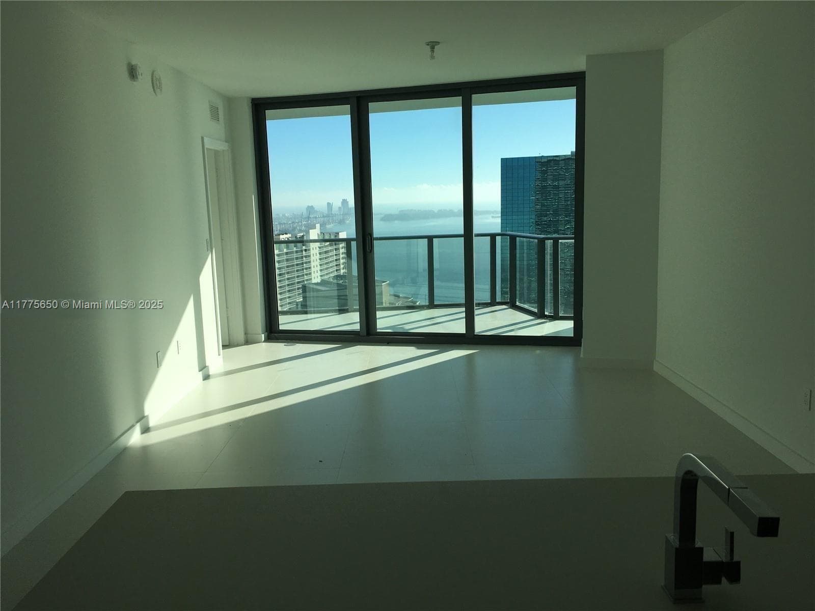 1300 S MIAMI AVE # 4003, Miami, FL 33130 photo 3