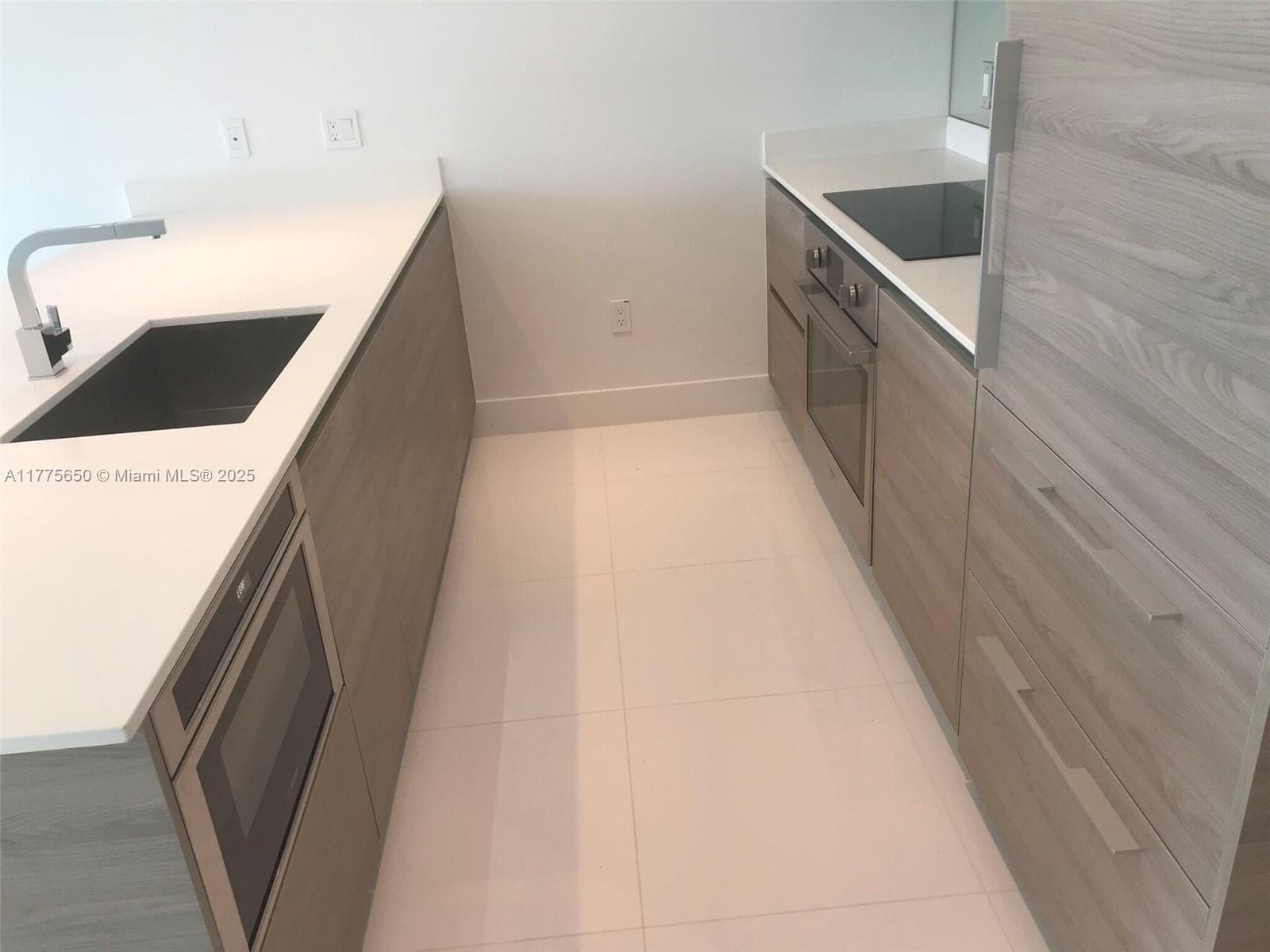 1300 S MIAMI AVE # 4003, Miami, FL 33130 photo 4