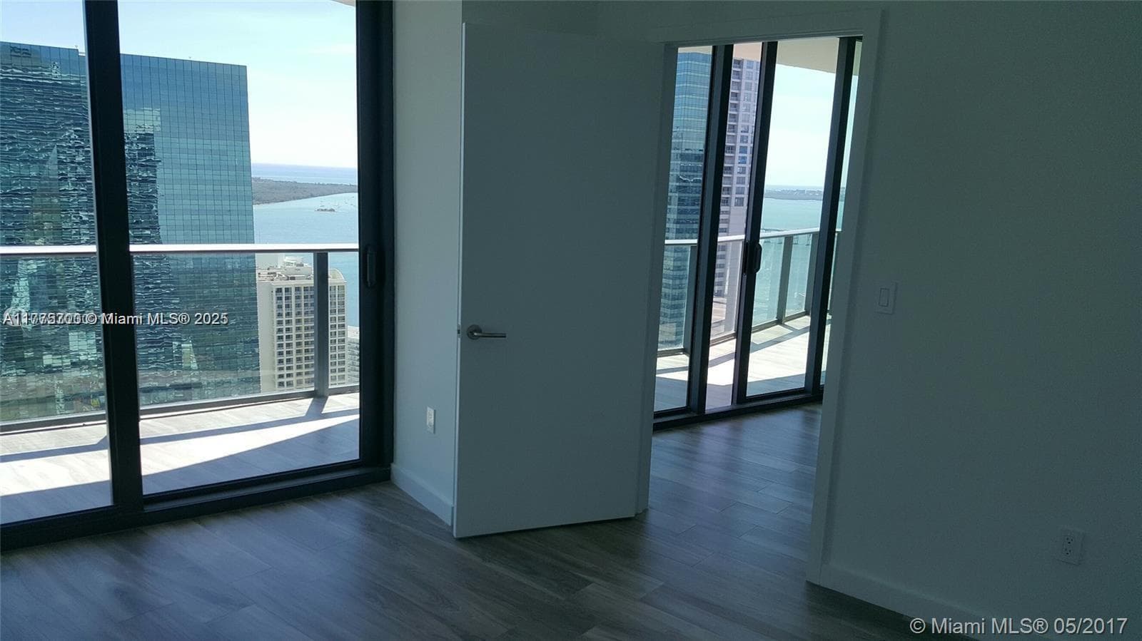 1300 S Miami Ave # 4002, Miami, FL 33130 photo 4