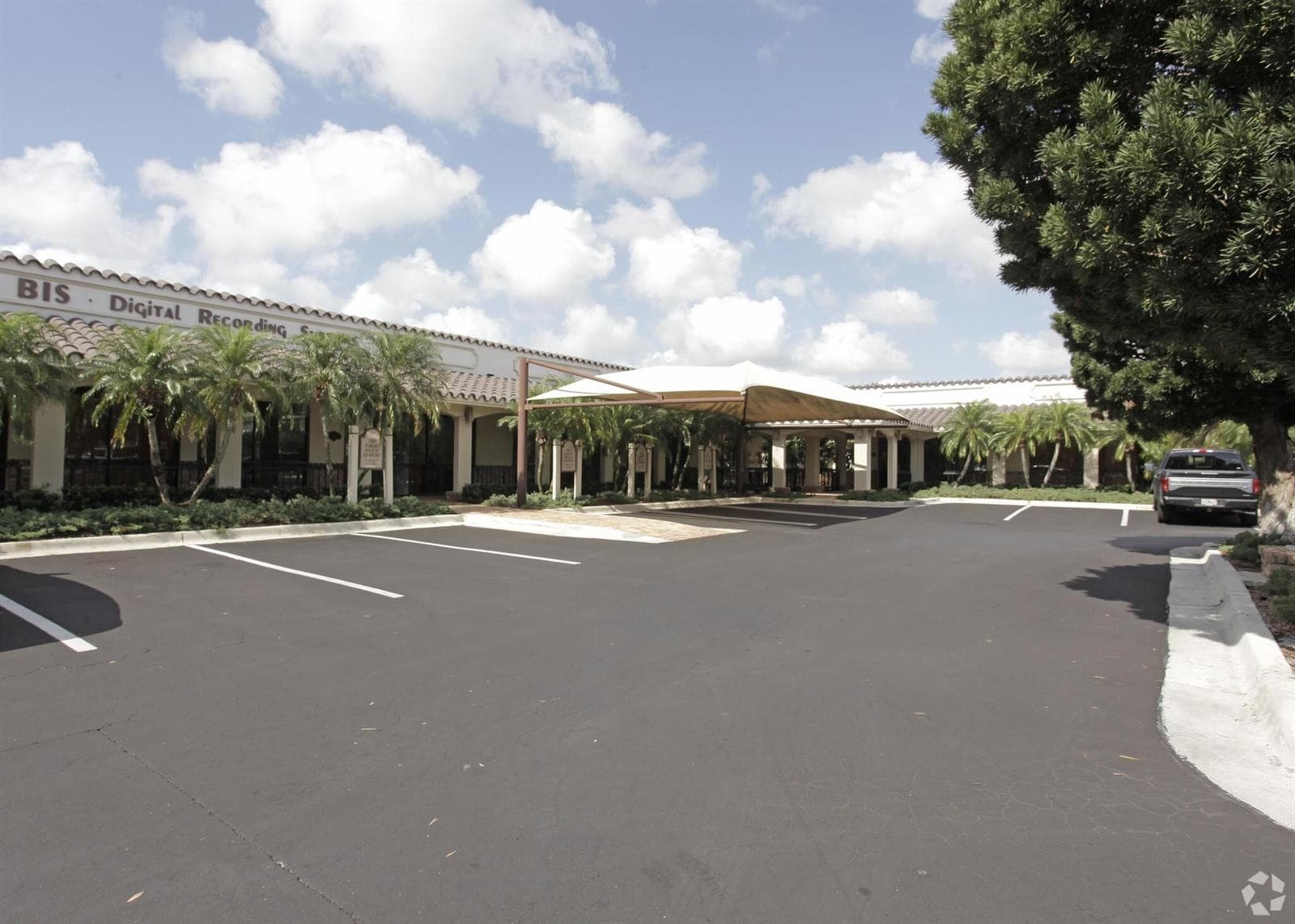 1350 NE 56th Street, Fort Lauderdale, FL 33334
