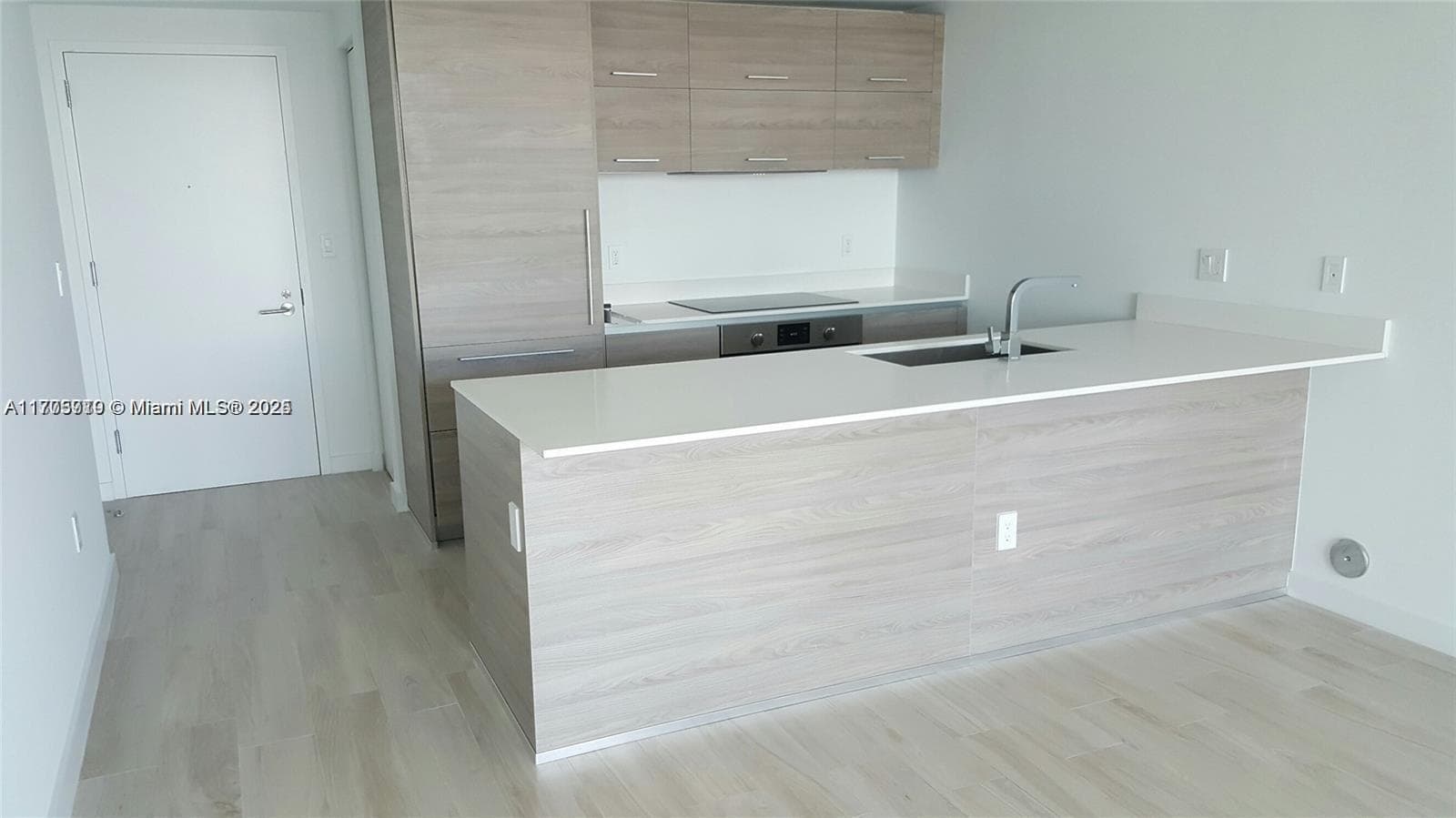 1300 S Miami Ave # 4411, Miami, FL 33130 photo 2