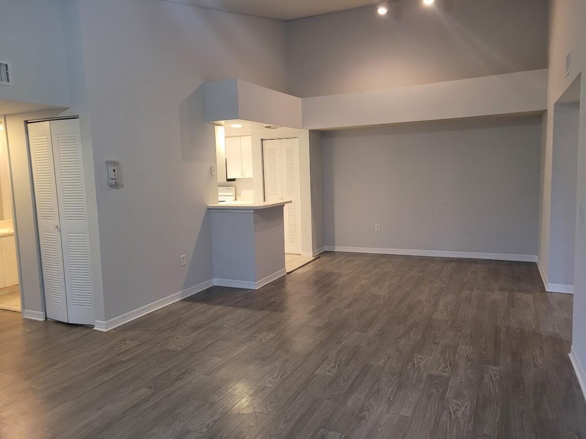 4197 N Haverhill Road # 212, West Palm Beach, FL 33417 photo 2